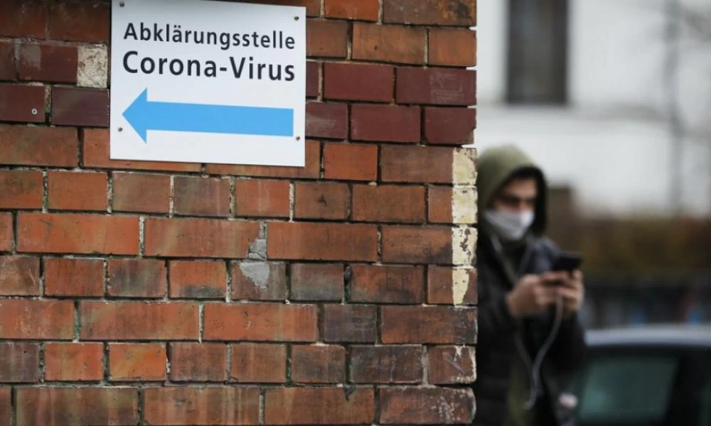 Σε κέντρα μεταναστών θα αποστέλλονται οι παραβάτες του lockdown